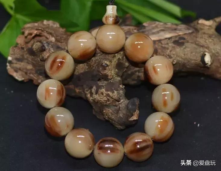 这九种文玩千万别玩,这四种文玩永不过时盘出来还好看