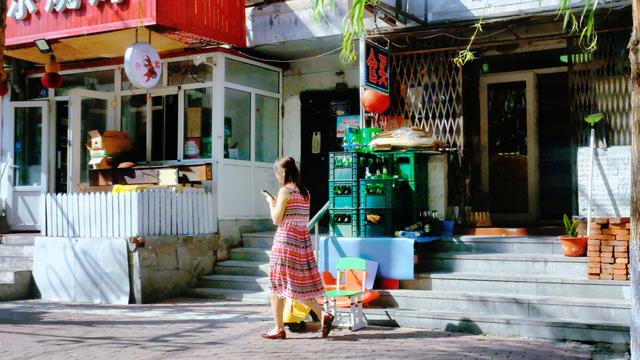 这个北方城市水质比南方还好街景很“洋气”满大街都是美女