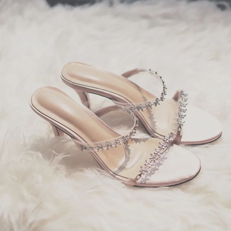 春夏必备三款鞋子品牌大全,秋季潮鞋高颜值推荐