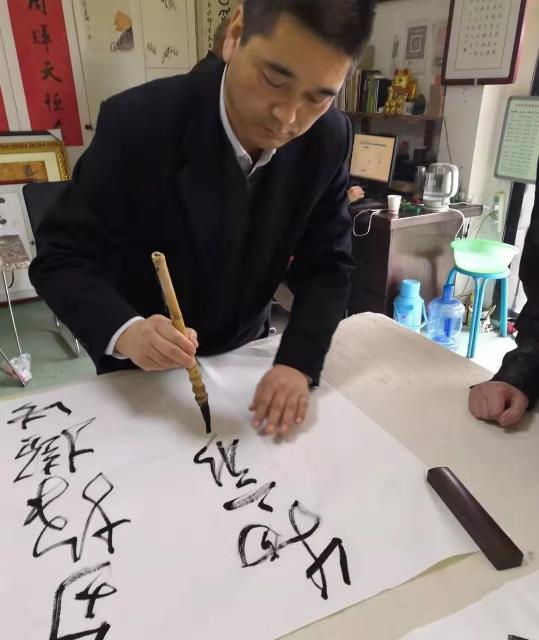 书画装裱，字画定制，尽在翰墨轩工作室