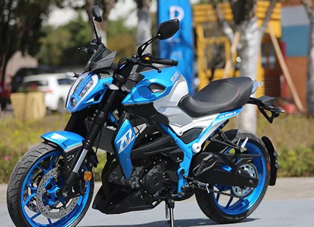 国产新感觉运动街车，功率23.5加速8.4秒，极速164配ABS系统