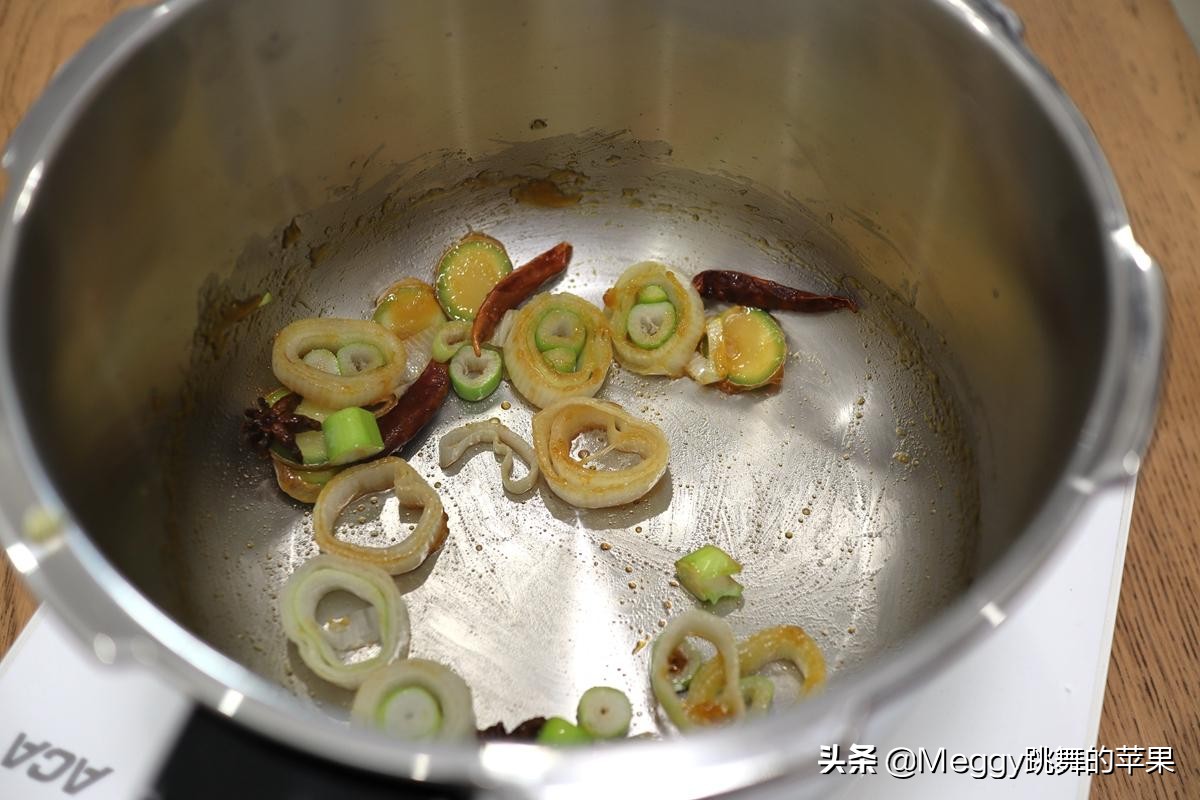 这菜1元一斤冬季正当季,冬天这道菜再贵也要吃补气又补脑