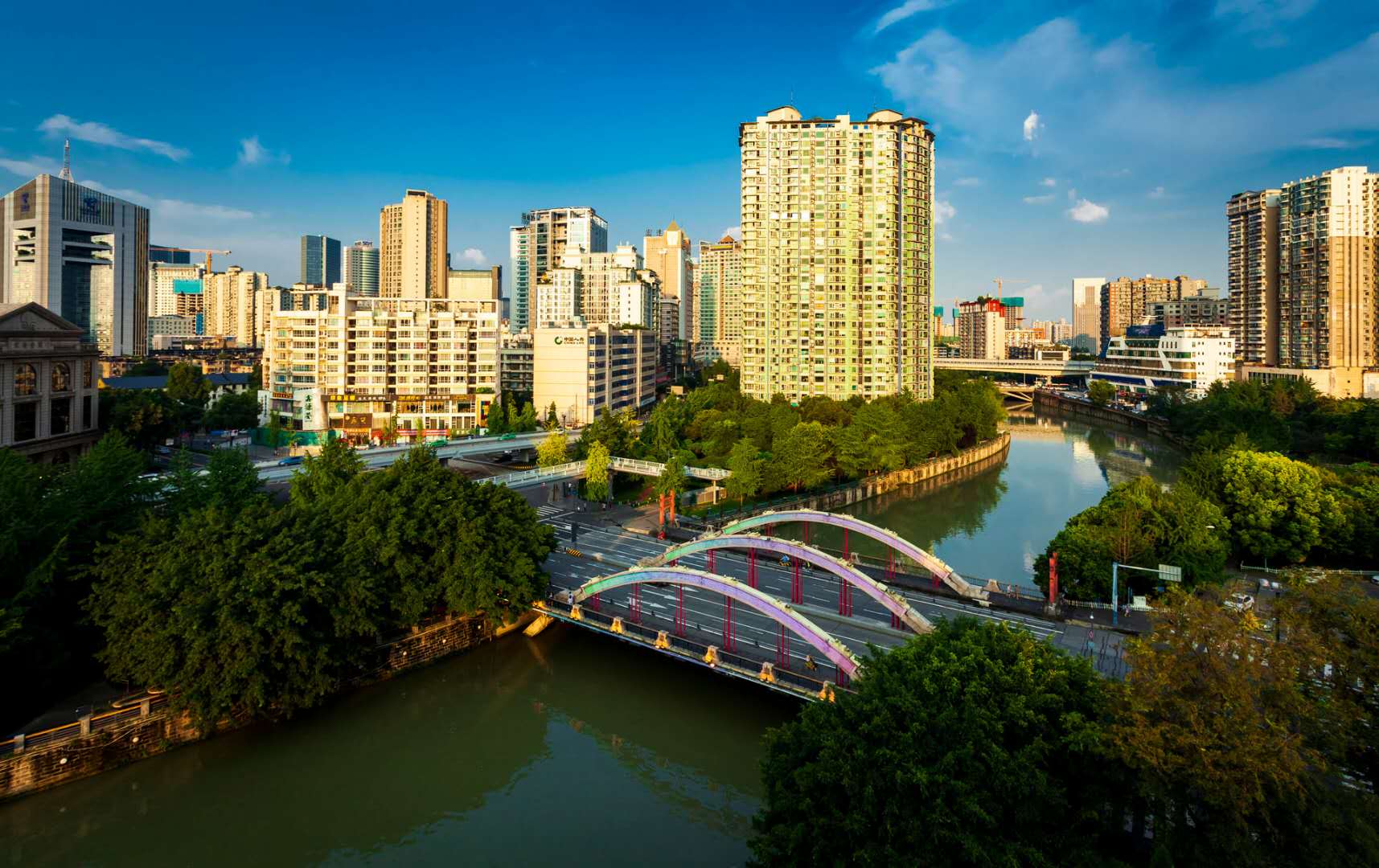 一场盛会点亮一座城市,一场赛事点亮一座城