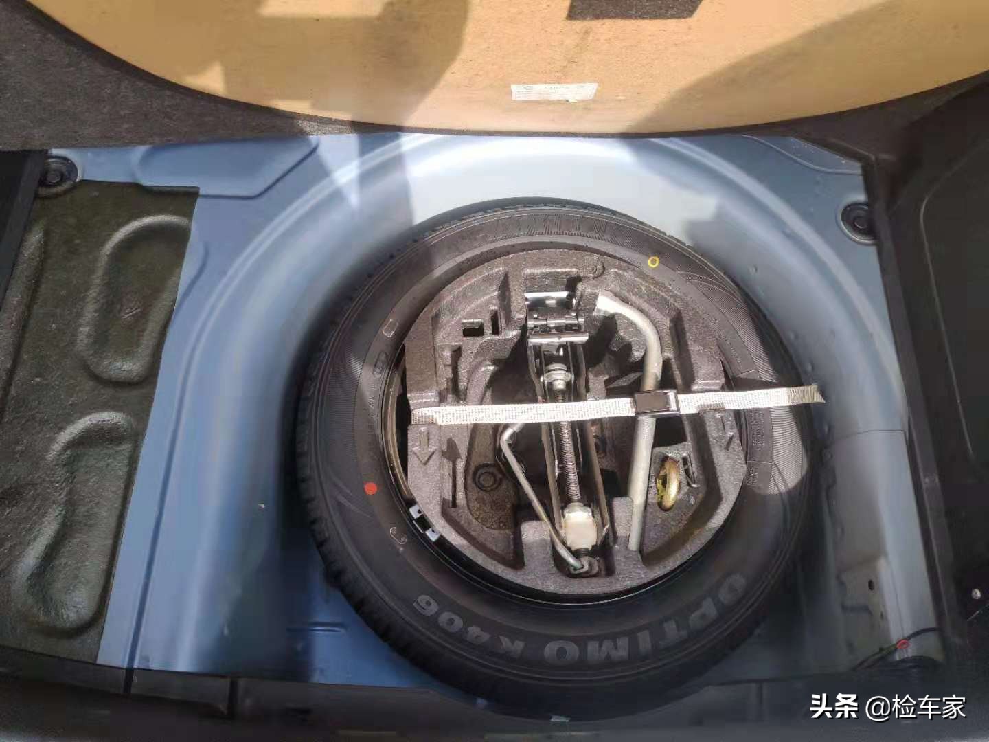 大众polo二手选1.4还是1.6,斯柯达晶锐和三厢polo哪个更好开