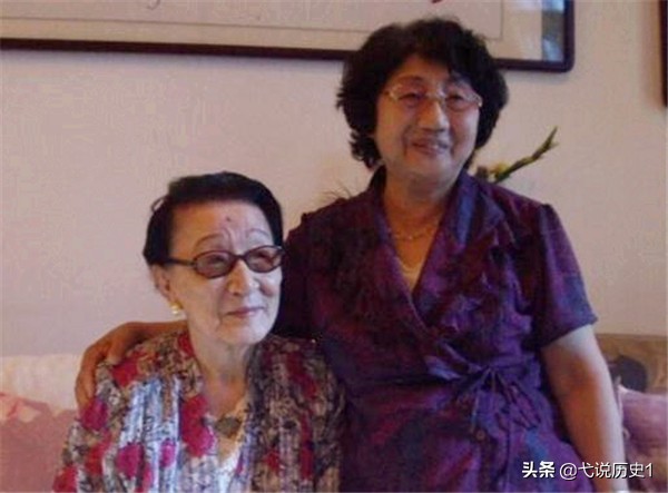清朝最后一位格格临终前说的丑闻,清朝最后一位格格一直活到2004年