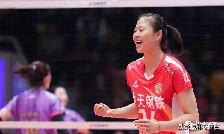 胡进扣球,胡进打排球