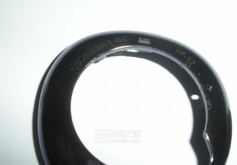 拆修三星音乐魔法石MP3*放播**器YP-S2附数据充电线制作方法