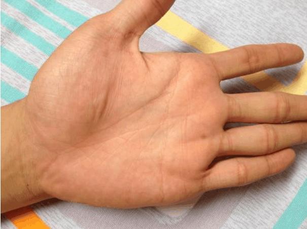 男儿断掌千斤两女人断掌很凄凉,为何说老人言男断掌值千金