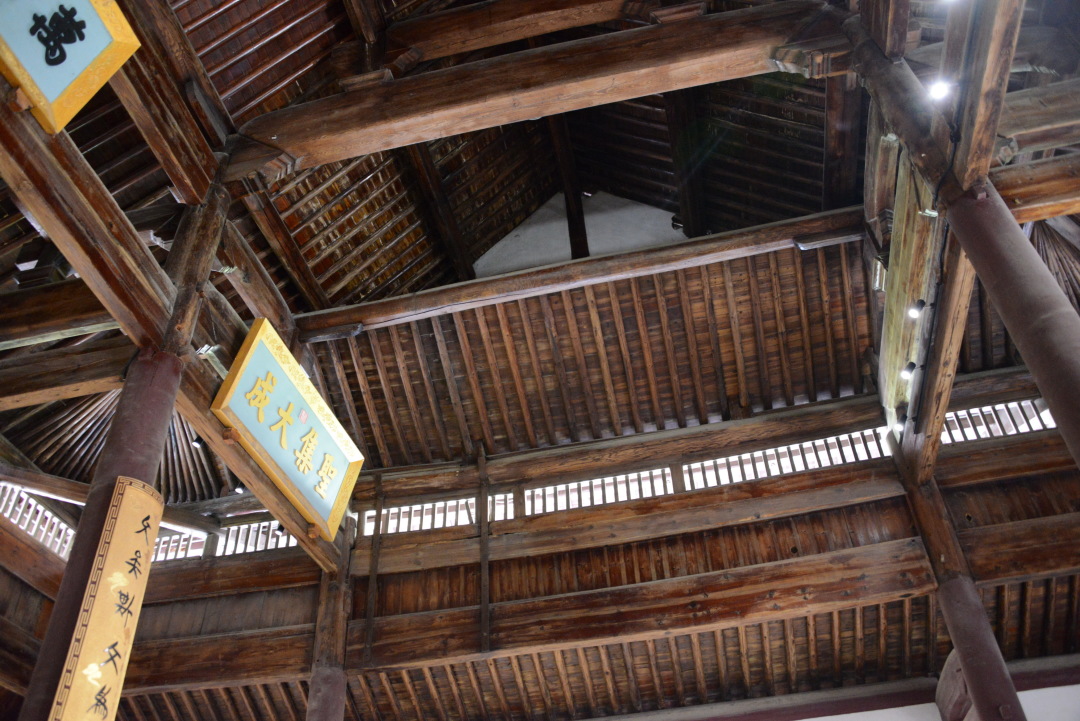 孔庙庙碑,长兴孔庙大成殿