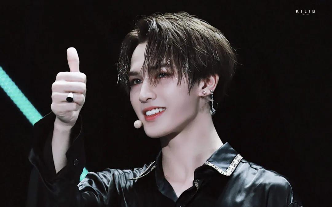 男爱豆顶级贵公子颜？清冷疏离的外表下却藏着柔和纯良的心