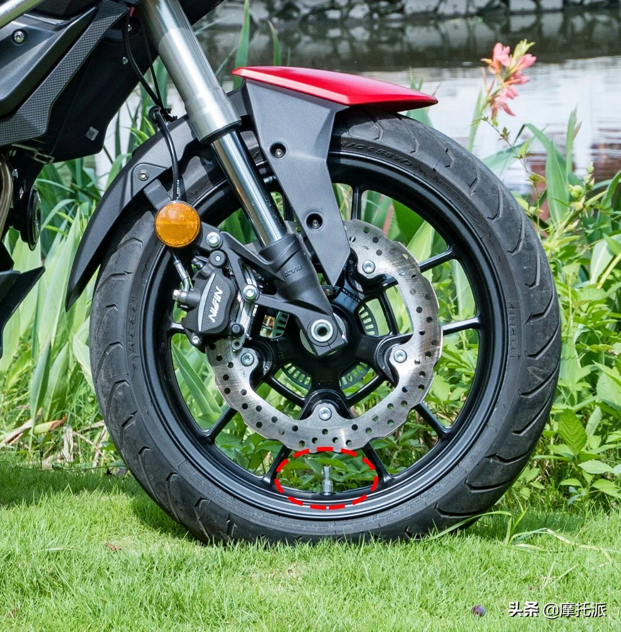 无极500ds和贝纳利502哪个好,无极500ds2019款与2021款区别