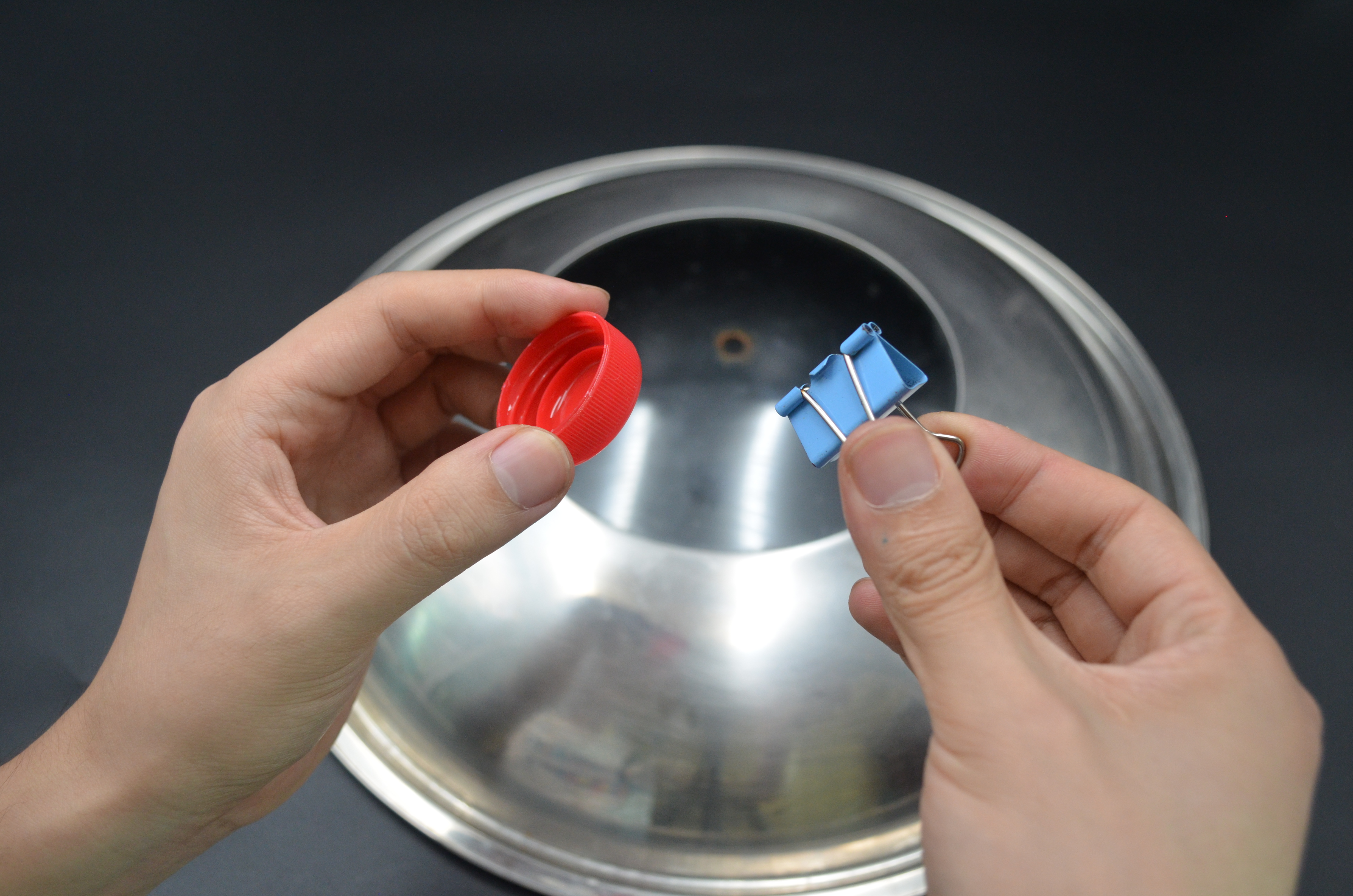 大孔锅盖头坏了妙招,锅盖帽坏了怎么修理好用