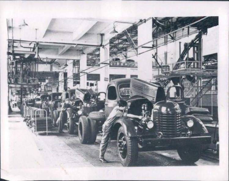 建国初期汽车部队,建国初期工人阶级地位