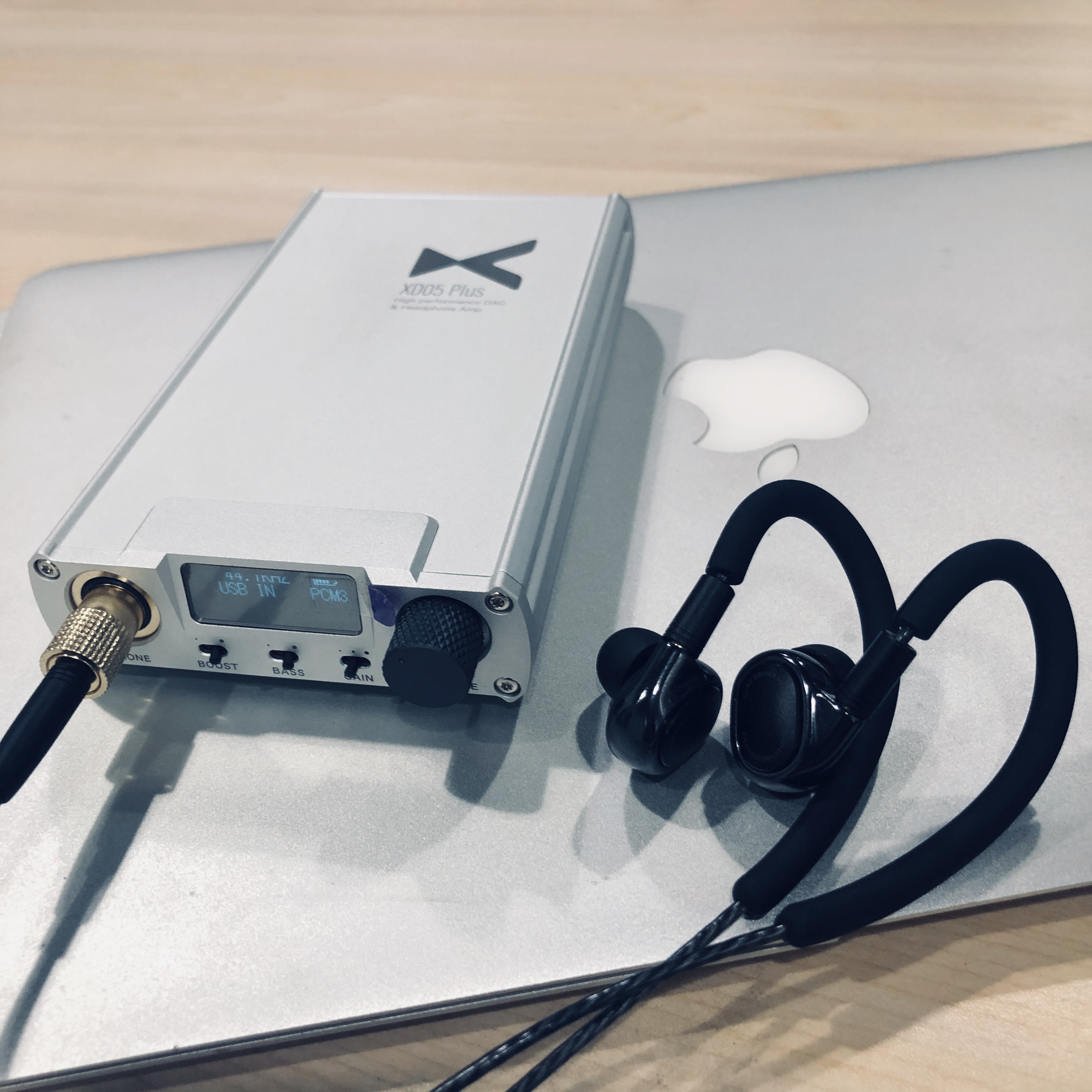 绝地求生中7.1声道和立体声哪个好,音响5.1声道和7.1声道有什么区别