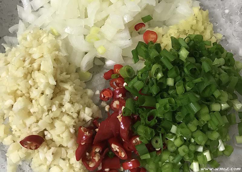 椒盐皮皮虾的椒盐是蒜香还是原味,椒盐皮皮虾的做法步骤