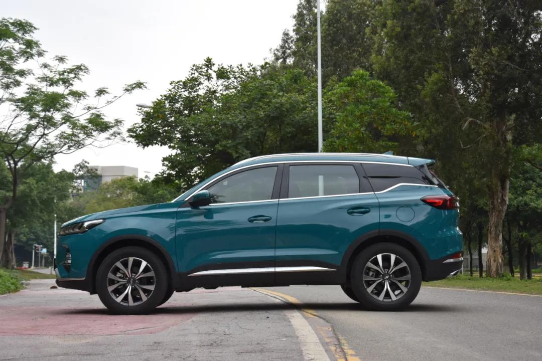 奇瑞瑞虎7plus1.6t豪华版落地价,奇瑞瑞虎72020款1.5tcvt豪华型