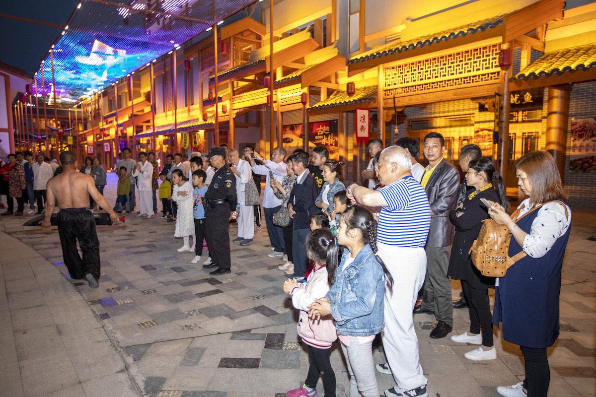 楠嗛┘宸℃父澶滄櫄,楠嗛┘宸℃父