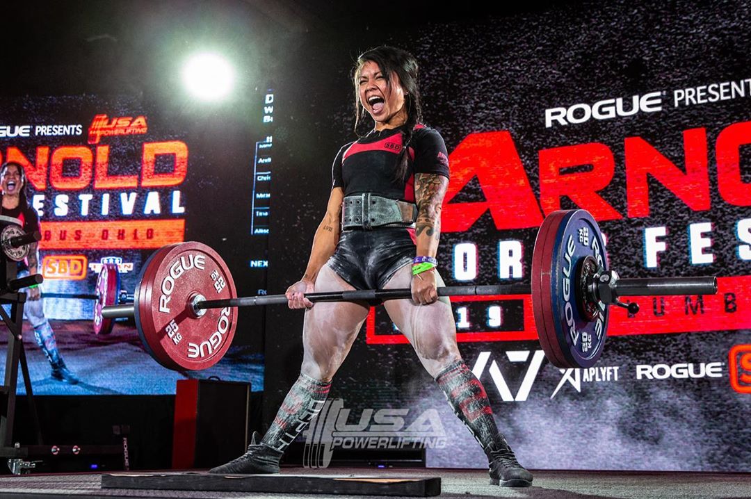 力量举无装备和有装备有啥区别,力量举有装备和无装备的区别