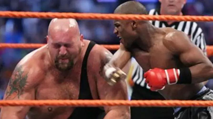 wwe打斯瓦辛格,施瓦辛格客串wwe摔角狂热完整版