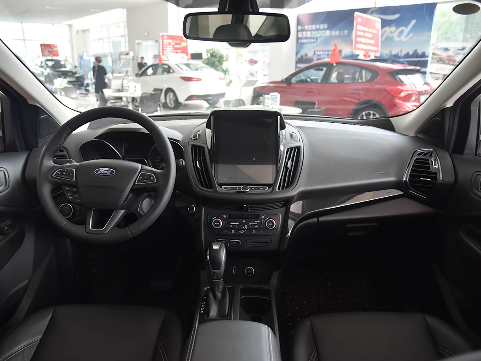 福特翼虎2.0t四驱性能测试,四缸油耗低的车型