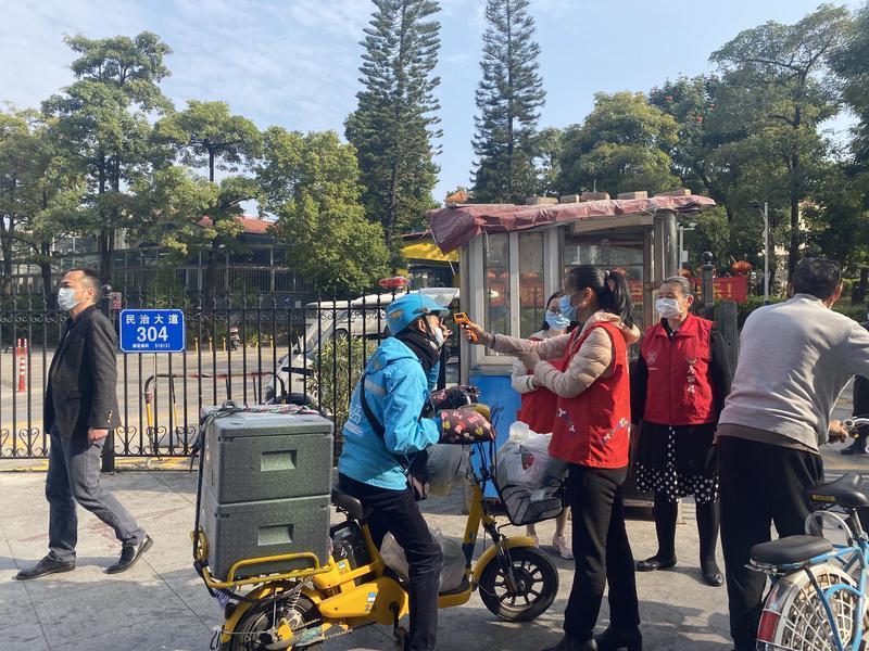 深度深圳｜突然，我们的生活离不开口罩了