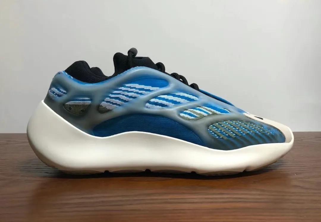 yeezy700v3蓝晶石市场,yeezy700v3黑武士