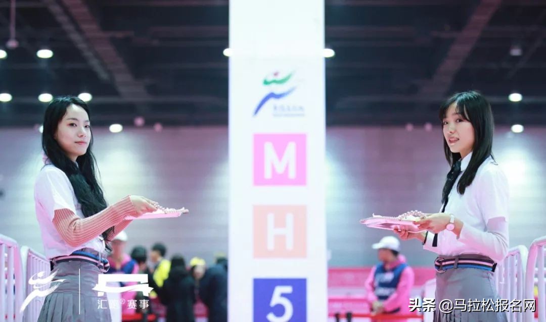 锡马2024完赛奖牌,2022锡马奖牌动图