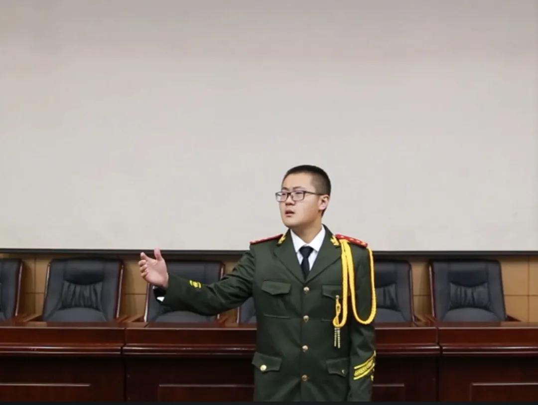 无奋斗不青春的作品,无奋斗不青春一千字论文