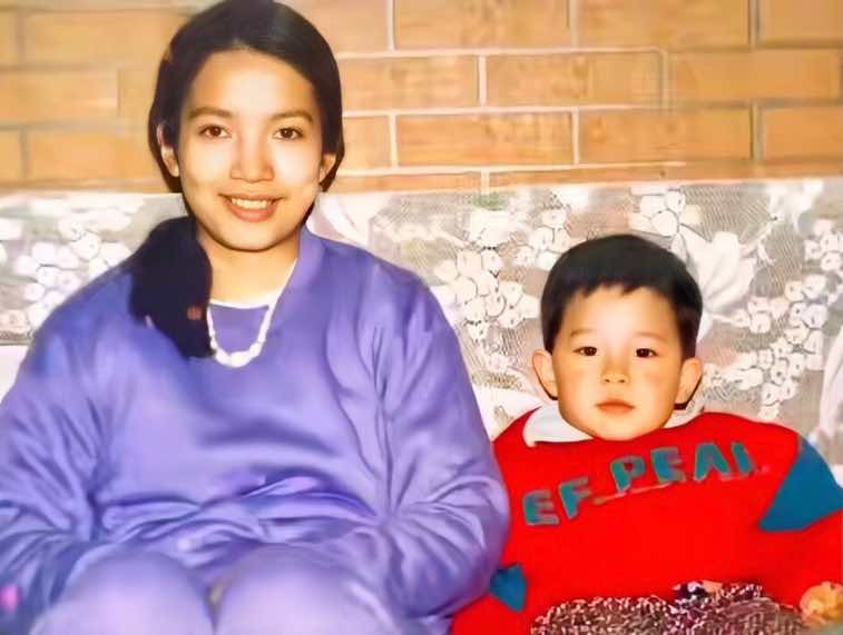 吕丽萍和张丰毅为何离婚,吕丽萍后悔与张丰毅离婚吗