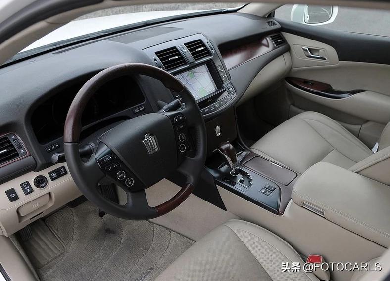 丰田皇冠4.3lv8,丰田皇冠12代4.3v8试驾