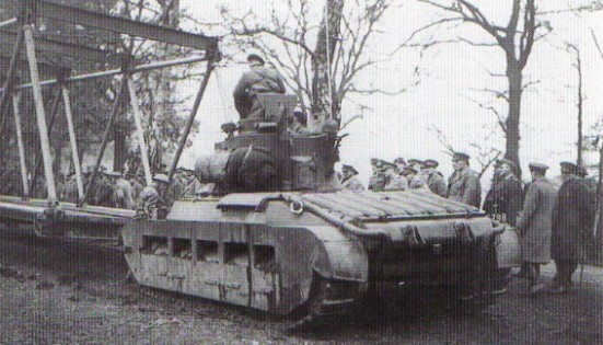 玛蒂尔达坦克的进化之路 (二战英国玛蒂尔达坦克)