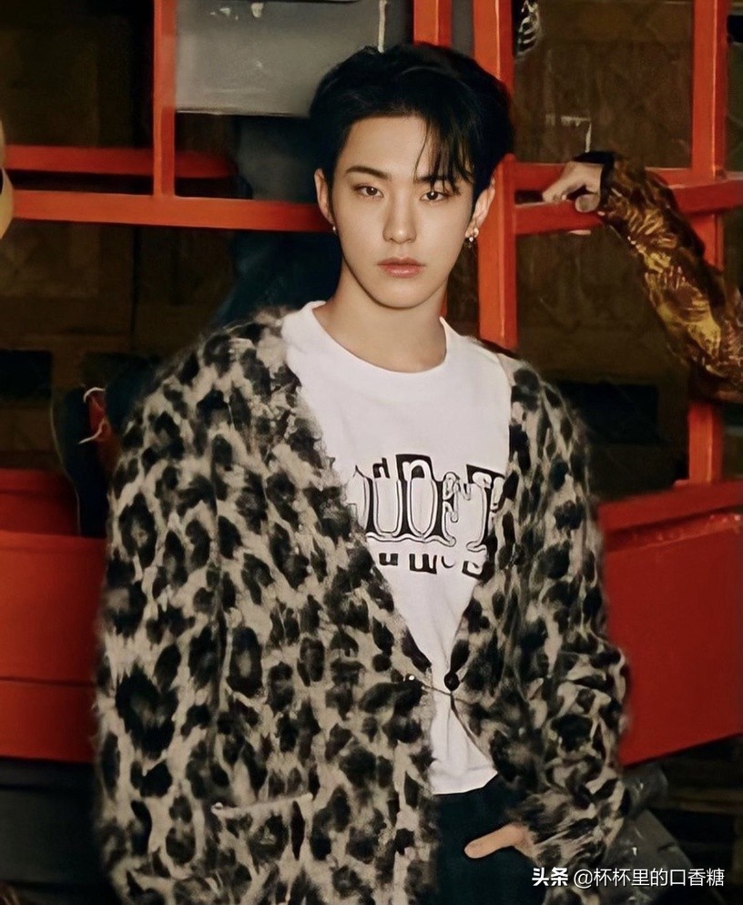 韩最会跳*男舞**偶像TOP10！Kai第九、泰民第七，防弹少年团三位上榜