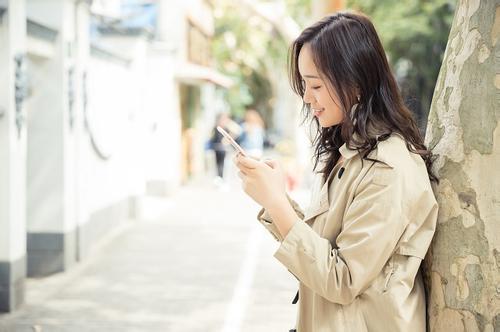 一个高冷的女生有什么特征,高冷的女人的弱点