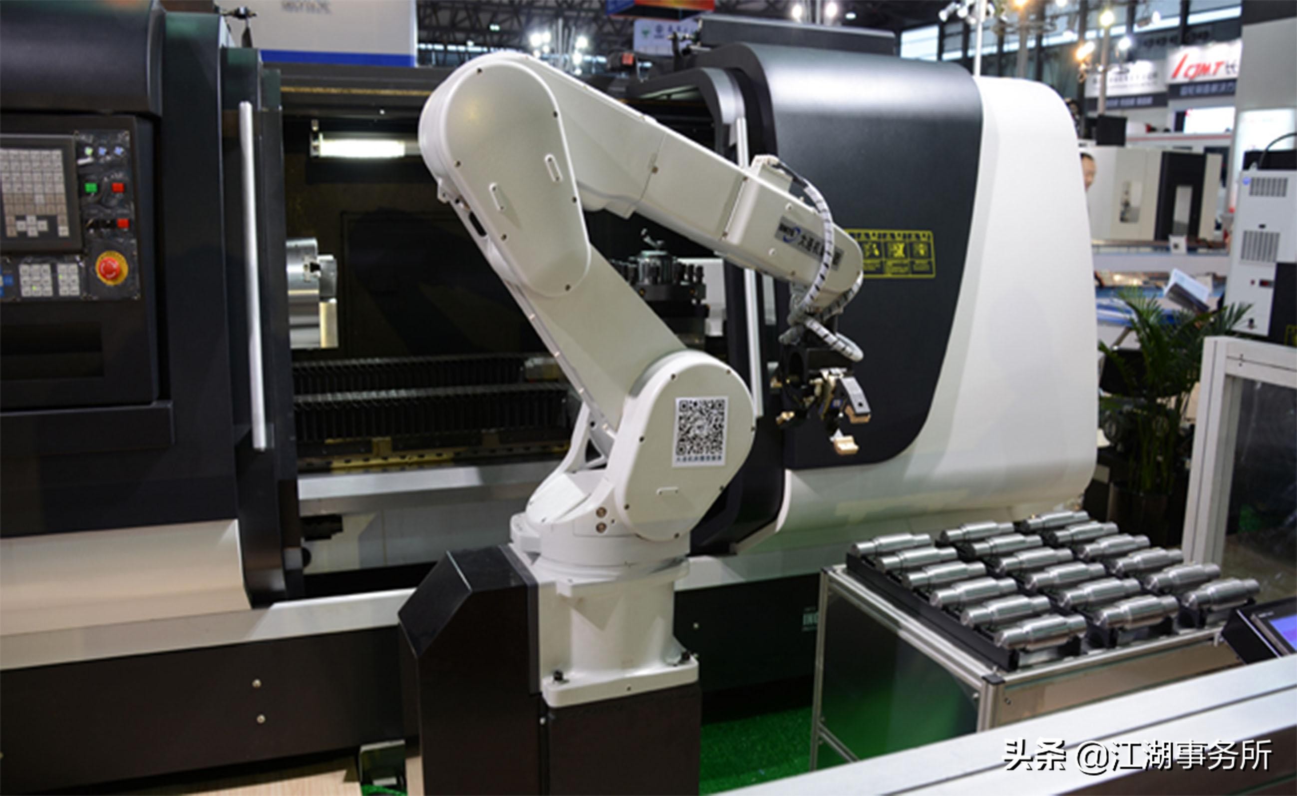 美国再使坏！瑞士若断供高端机床，中国制造业的根基撑得住吗？