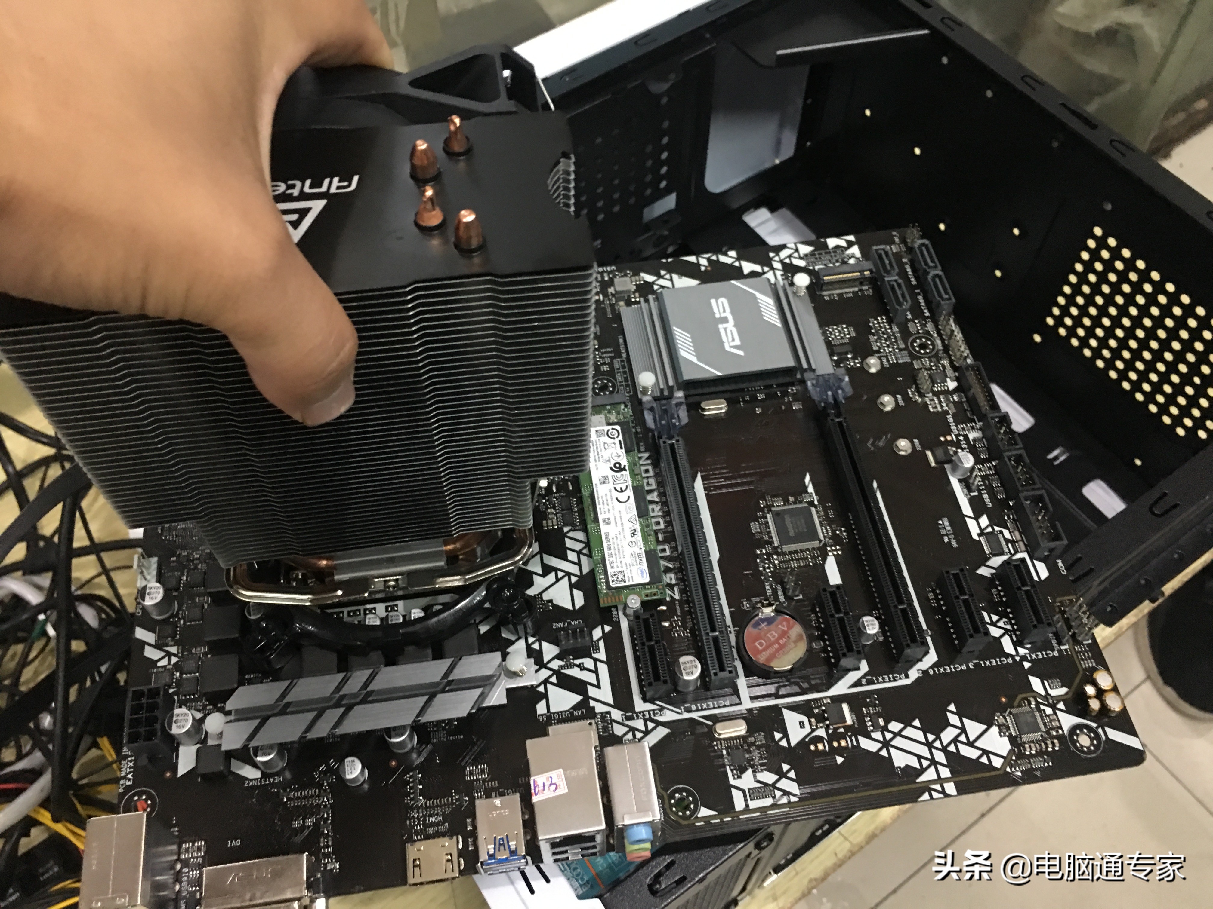 网店和实体店买电脑哪个省钱,电脑店配件进货价都比网上贵吗