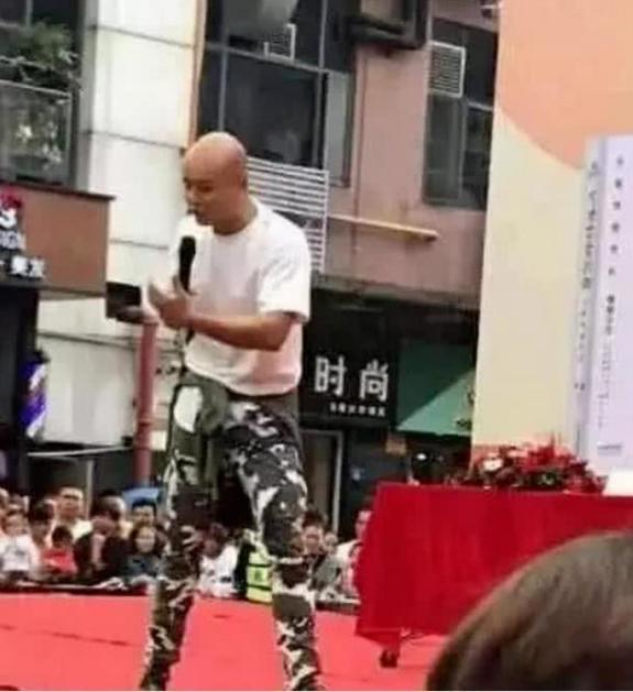 主持人乐嘉酒后上节目与评委吵架,主持人乐嘉近况曝光