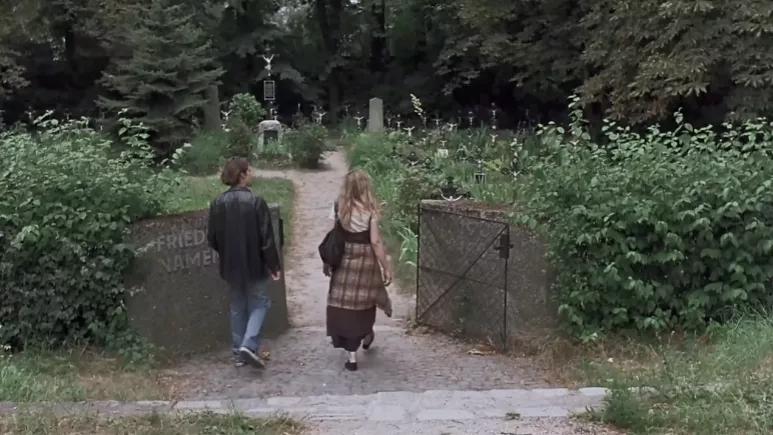 从墓地公园归来,我变罗曼蒂克了