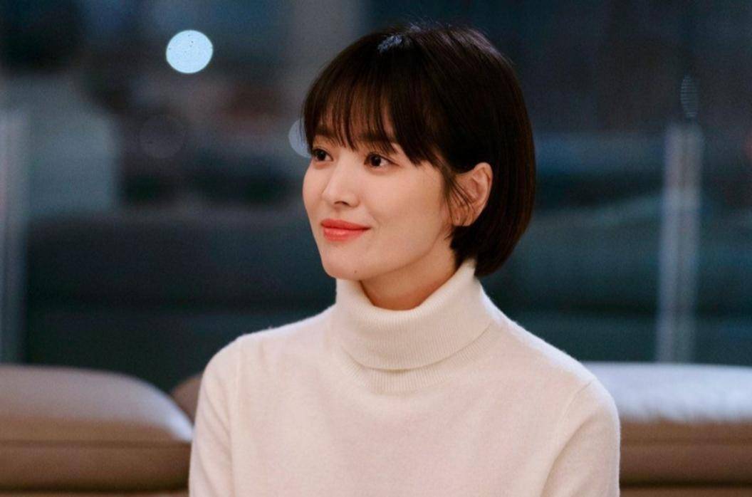 宋仲基去夏威夷度假，宋慧乔狂晒海边贝壳照，是巧合还是隔空PK？