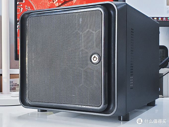 蜗牛焕新生!打造四盘位高性能蜗牛小钢炮NAS+WIN10