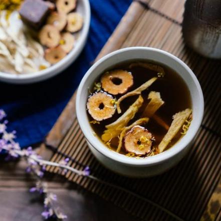 大姨妈有这种状况，和身体这些地方有关