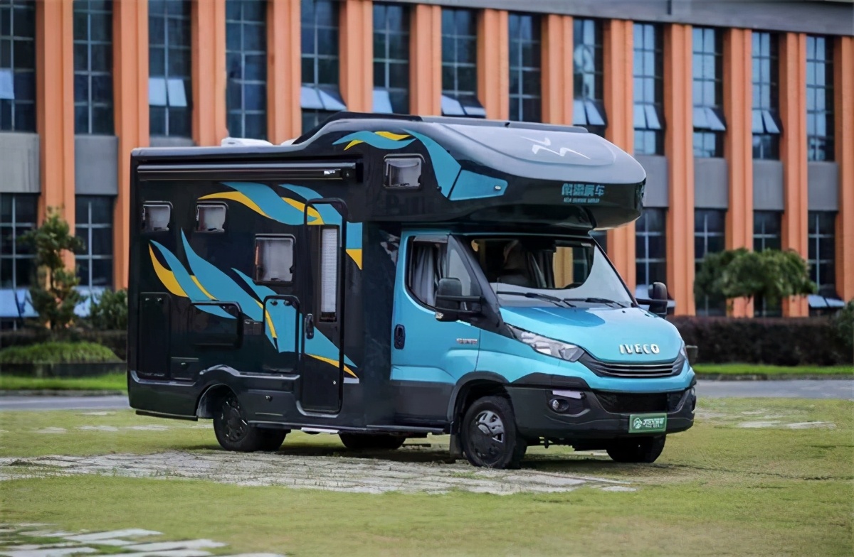 30天X24小时无忧用电缺陷为零戴德e途房车完美质量打造常青的品牌