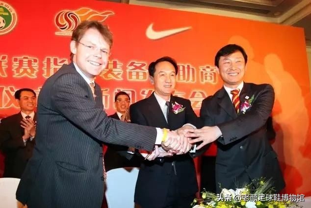 荷兰两代金球奖候选人落马，无孔不入的两大赞助商可能是幕后推手