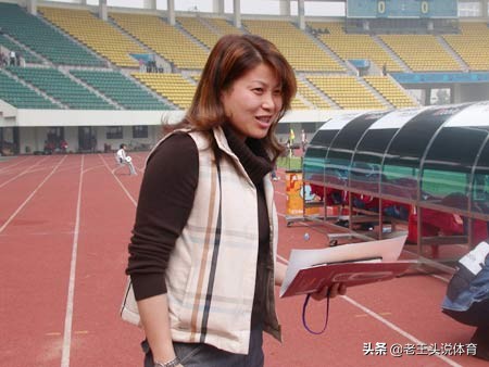 铿锵玫瑰1971,铿锵玫瑰中国女足1996年