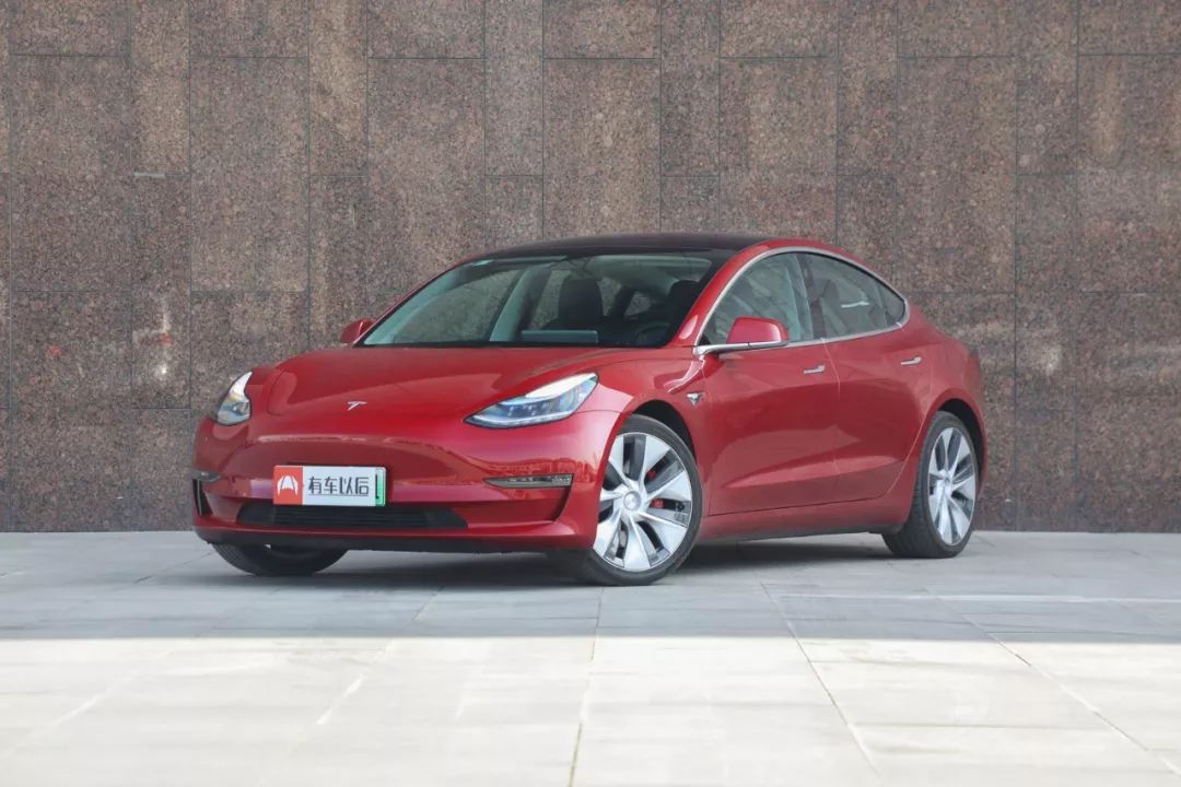 去年我们实测过的轿车里，这8台都有一个“第一”