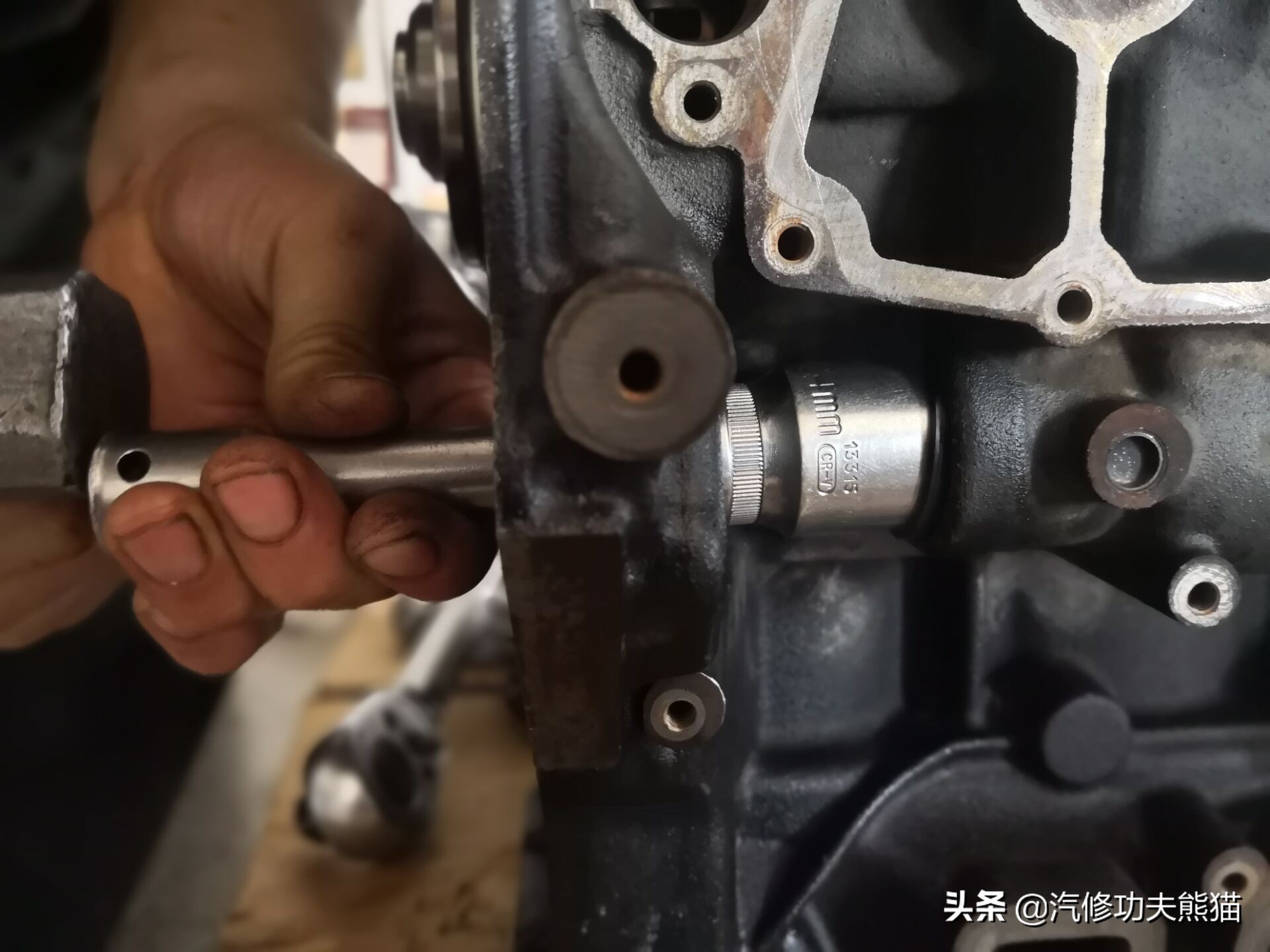 大众夏朗2.0t三代烧机油解决方法,大众夏朗1.8t烧机油