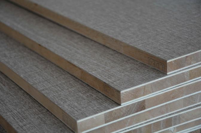 打柜子用生态板好还是多层板好,实木生态板和颗粒板做柜子哪个好