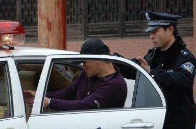 谢东澄清侯宝林,谢东和侯宝林王朔