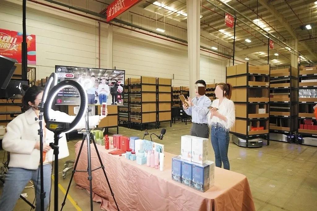 直播带货电商资料怎么做,怎么自己做产品上直播带货