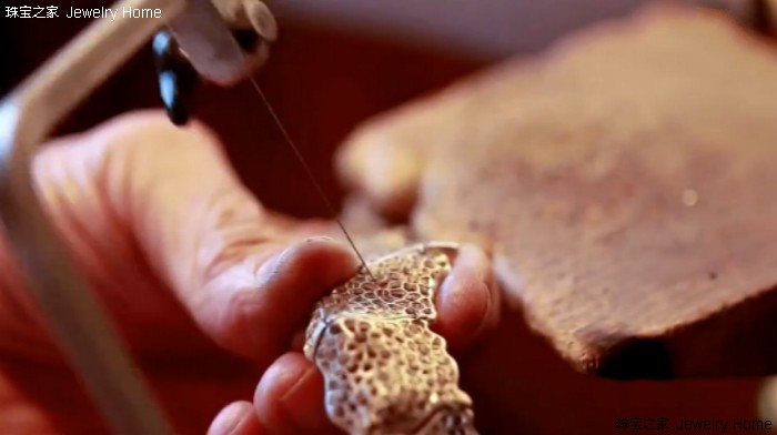 镂空黄金什么工艺,现在的黄金工艺越来越美了