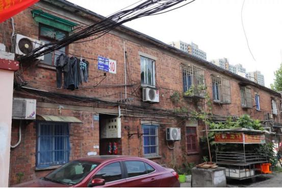 涓績璞畢,涓績绮捐璞畢鐙爧鍒